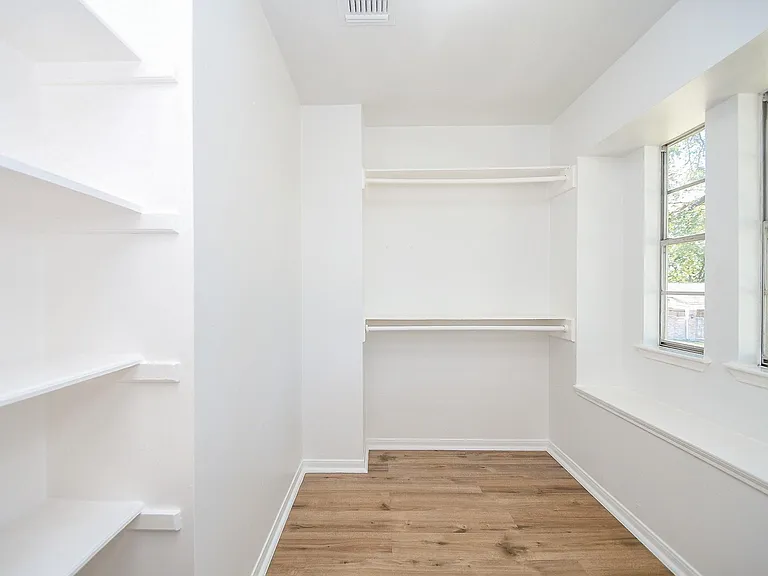7703 Braesridge Ct — Photo 23
