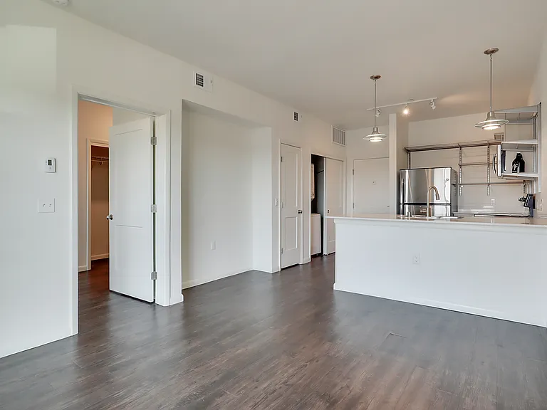 No vacancies, ask to be wait-listed. 9 Rail-Runner units (3 on each floor), named "Red River" in virtual tour.