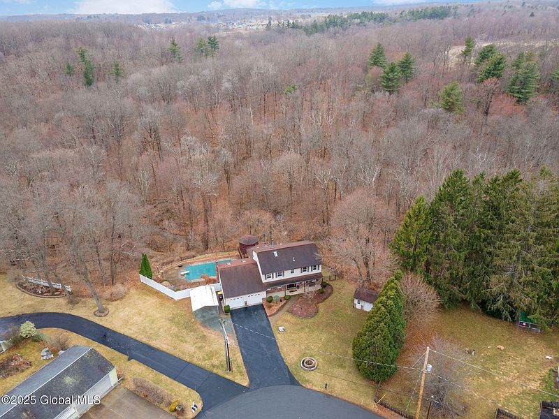 3rd image of 63 Pawling Avenue