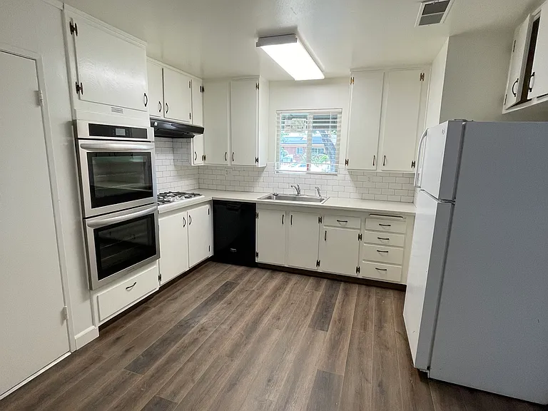 1315 Cardinal St — Photo 18