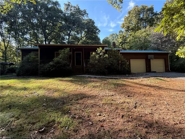 1298 Glenn Country Rd, Asheboro, NC 27205