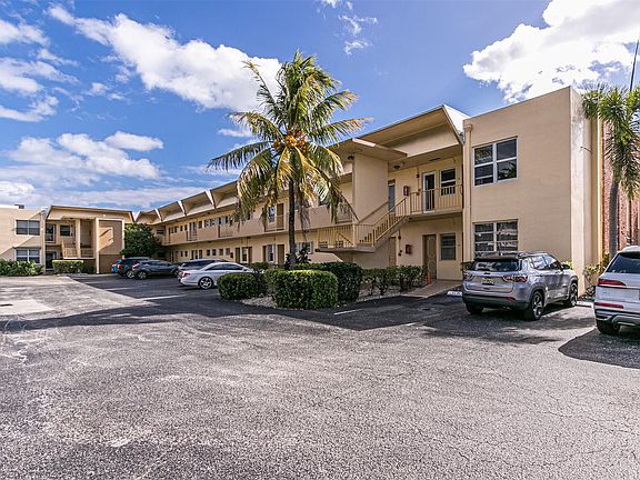 3rd image of 1250 Atlantic Shores Boulevard #115