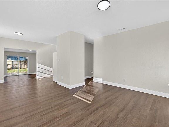 4th image of 10335 SW 151st Terrace