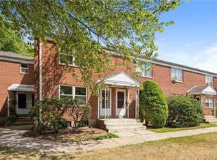 1042 Trout Brook Dr, West Hartford, CT 06119