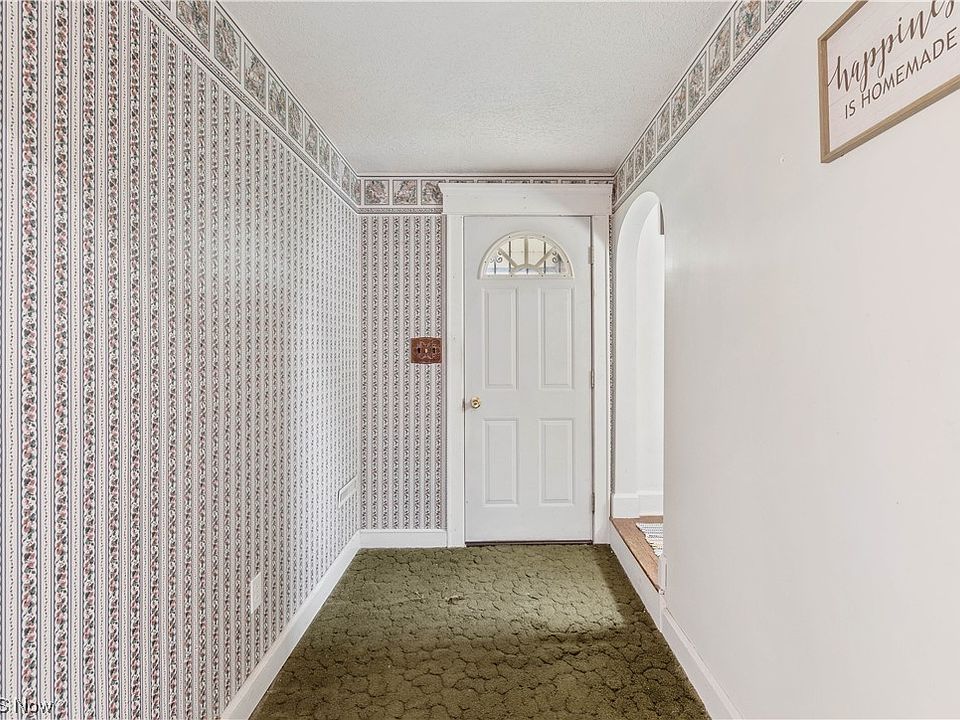 6560 Maplebrook Ave NE, East Canton, OH 44730 MLS 4470701 Zillow