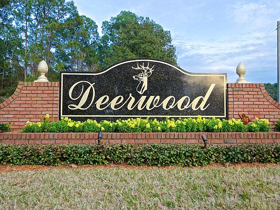 Deerwood Baymeadows Entrance