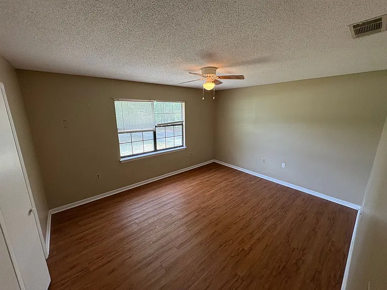 11 Crosswinds Dr — Photo 8
