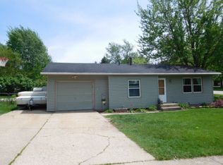 4611 Cheshire Pl, Loves Park, IL 61111