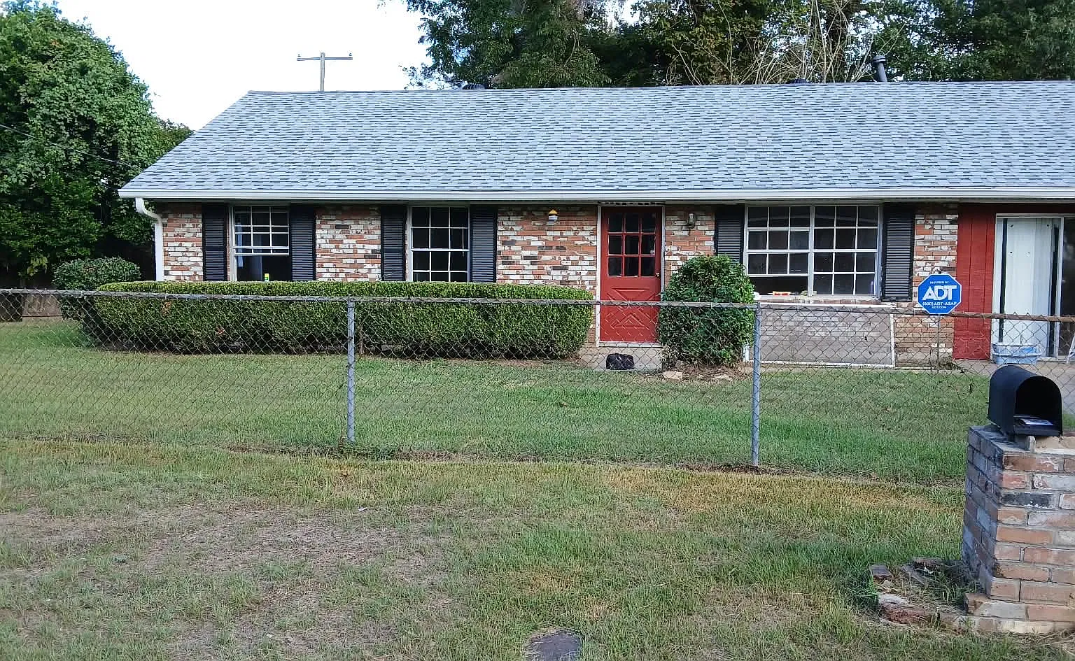119 Gaile Ave — Photo 1