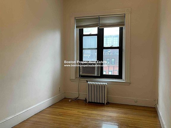 289 Newbury #9 Boston - Back Bay Unit Photo 4