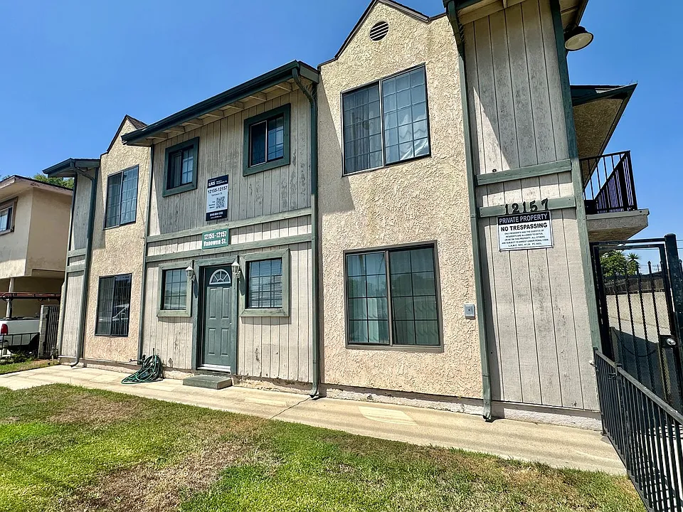 12155-12157 Vanowen St.