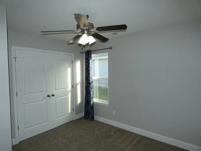 9229 N Gower Ave — Photo 5