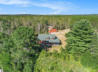 22679 Tomahawk Lake Rd, Atlanta, MI 49709