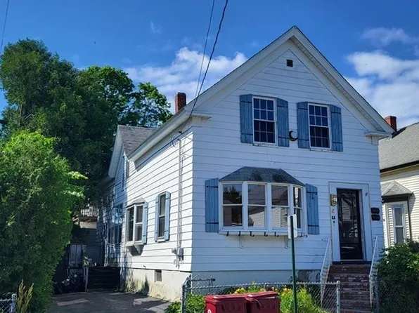 4 Bachelder St, Lowell, MA 01854