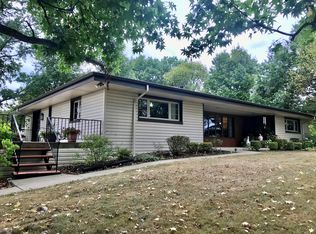 52 Highland Rd, Wheeling, WV 26003