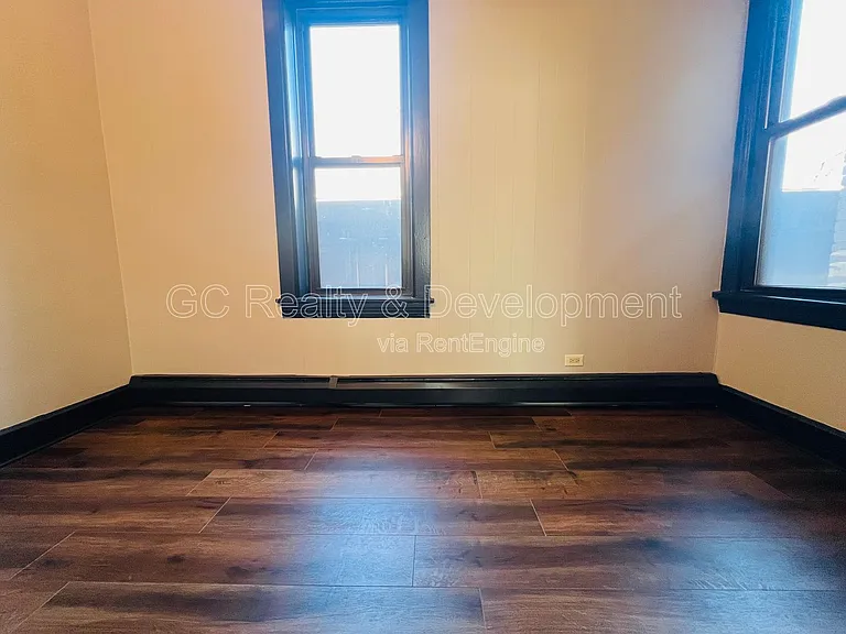 3408 N Greenview Ave #2 — Photo 13