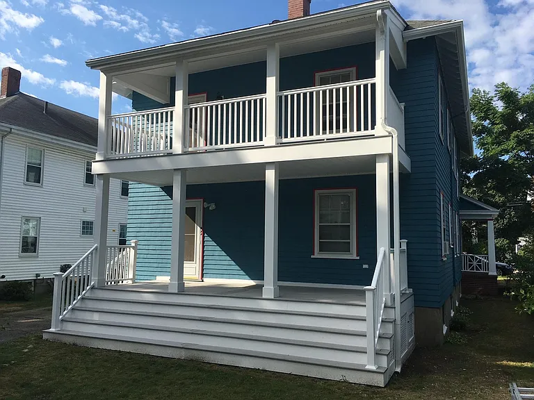Brand new back deck. Second level goes with this rental.