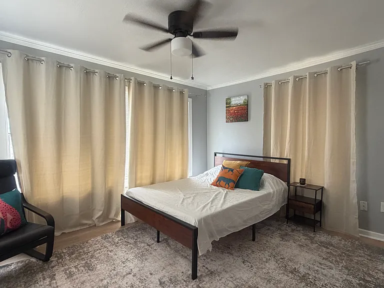 1633 Washington Ave #D — Photo 9