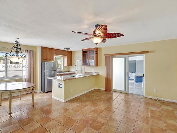 2nd image of 350 Collins Ave APT 306
