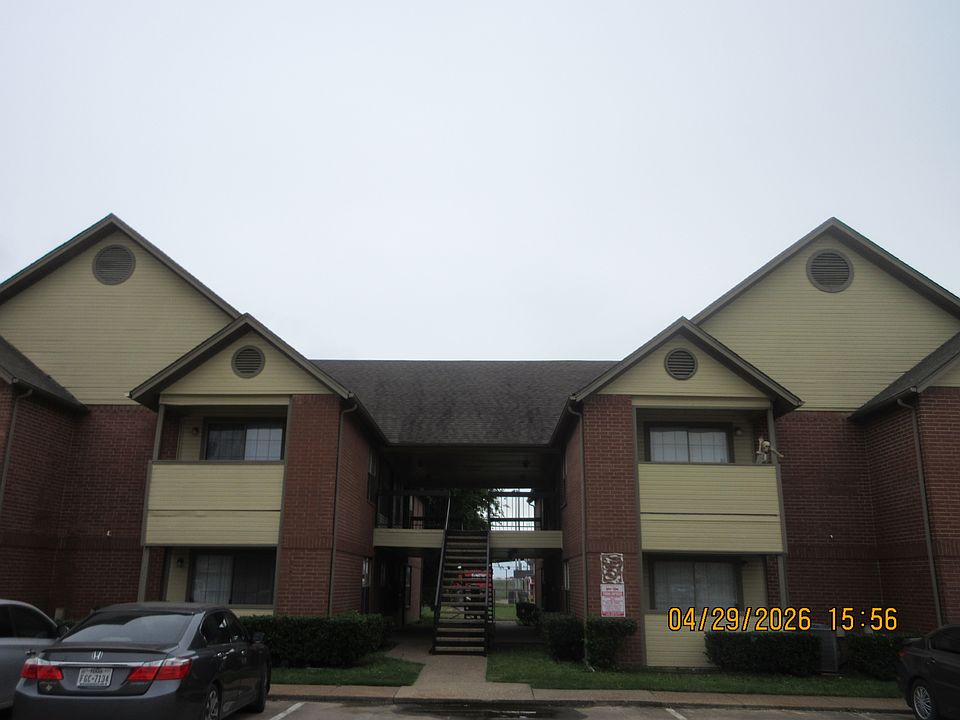 1st image of 2527 Louise St APT 105