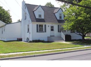 130 W Mill Rd, Maple Shade, NJ 08052