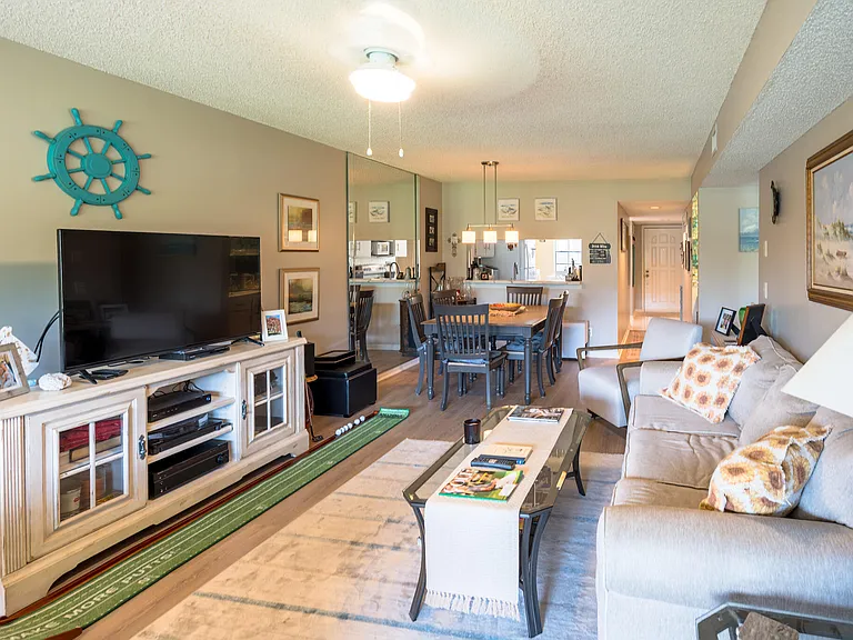 1401 Pinecrest Cir #A — Photo 7