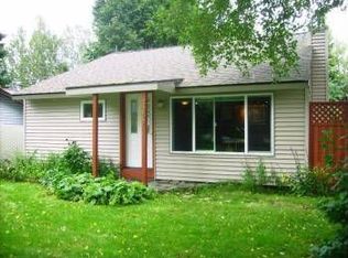 3207 Woodland Park Dr, Anchorage, AK 99517