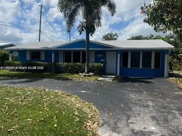 1745 NE 52nd St, Fort Lauderdale, FL 33334
