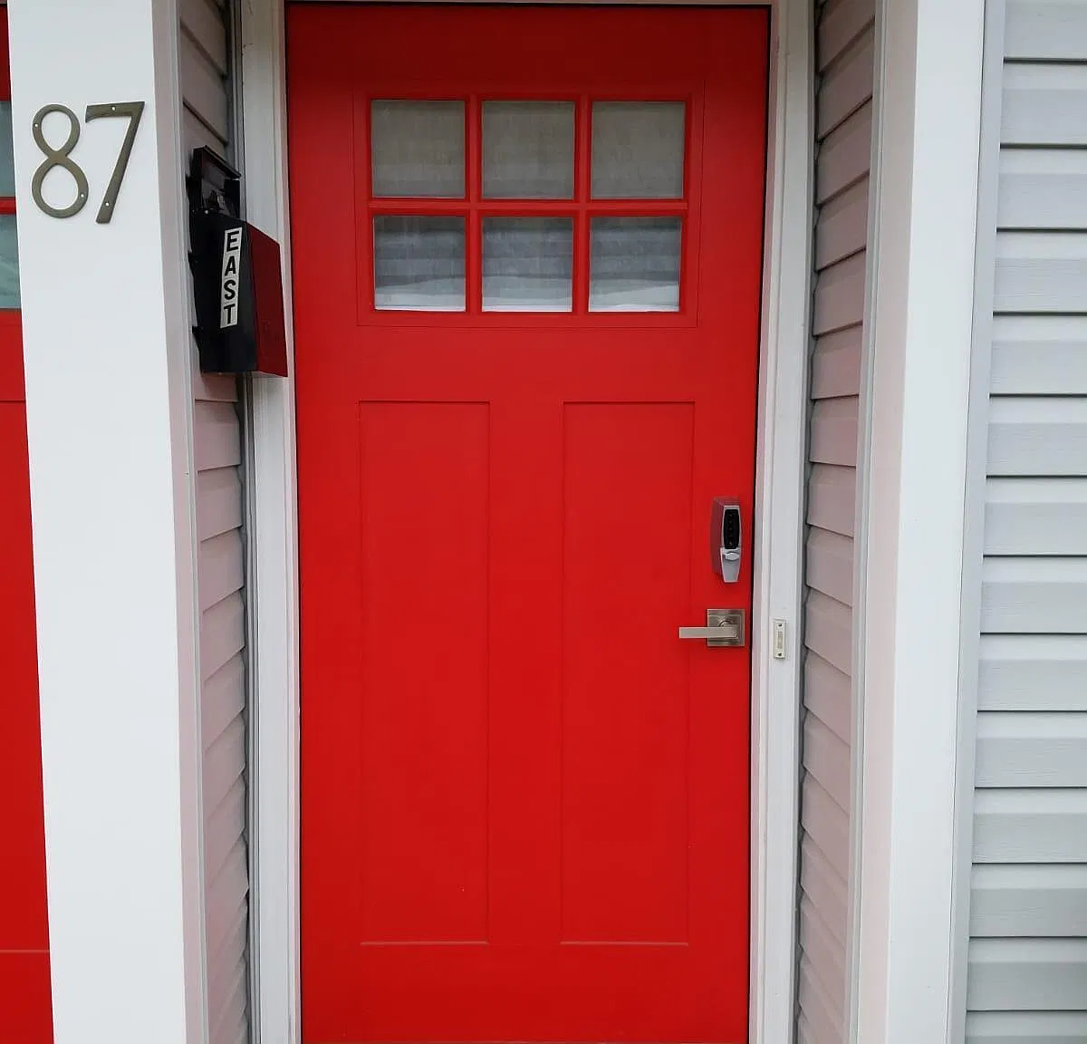 2 bed, 1998 sqft, $1,700 — Photo 2