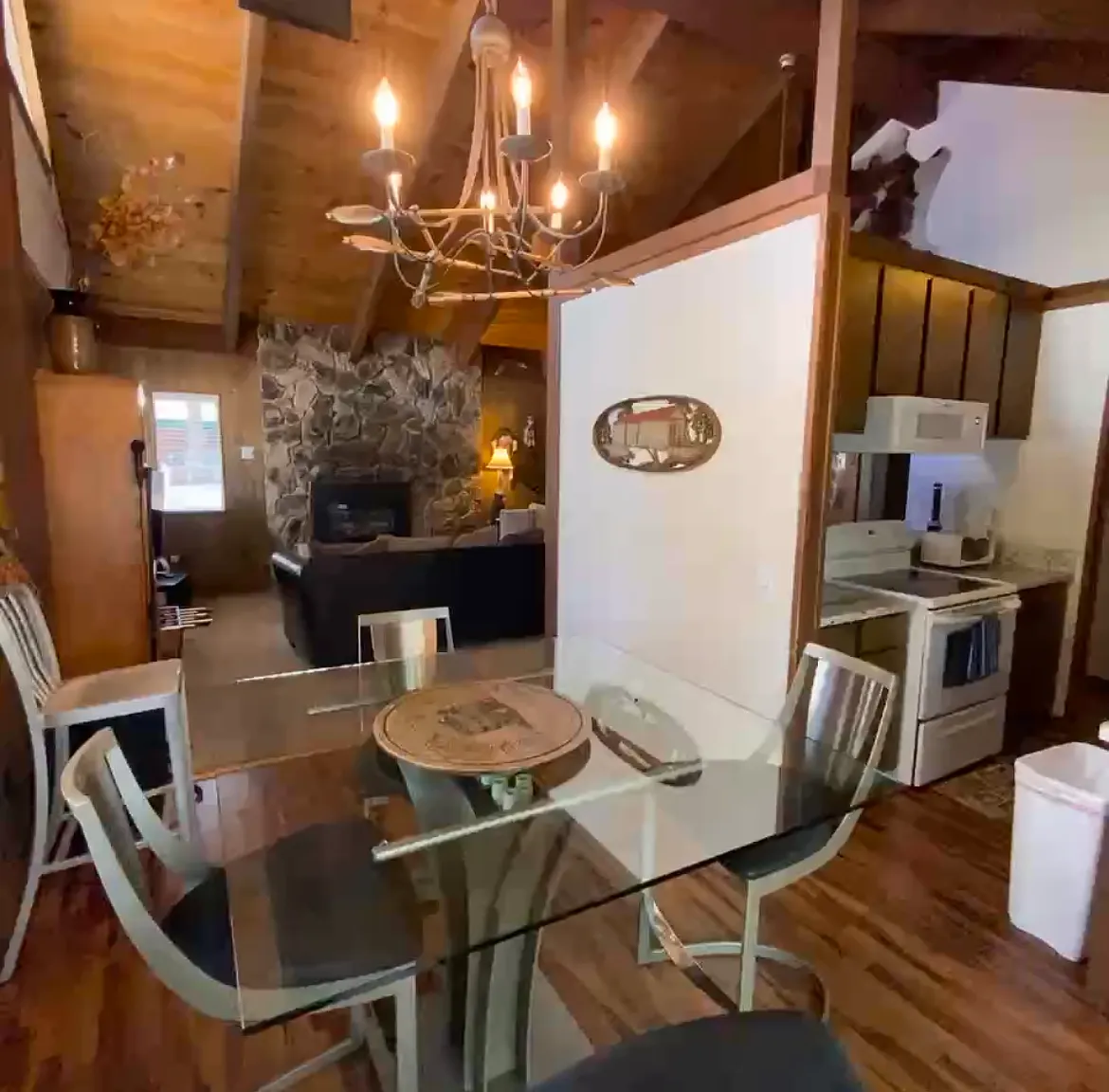 1354 Herbert Avenue - 1 — Photo 3
