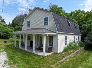 17 Bunny Ln, Weybridge, VT 05753
