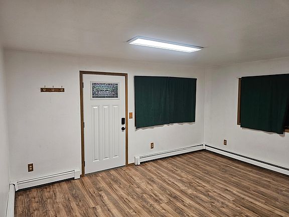 2nd image of 1097 Dee Ln #B