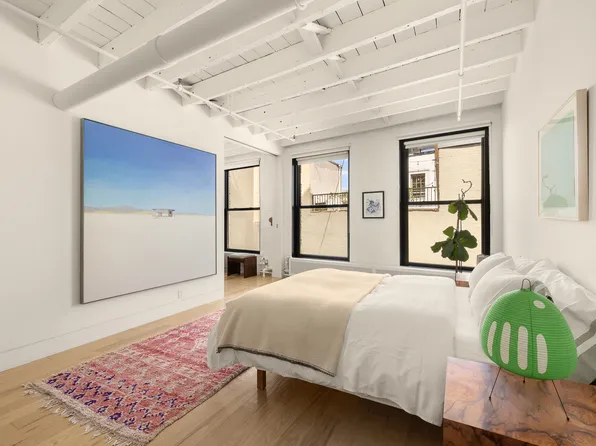 184 Grand Street image 9 of 11