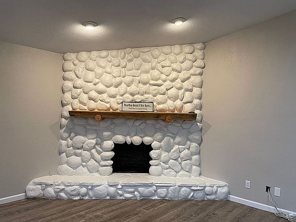 4th image of 432 E Tierra Buena Ln