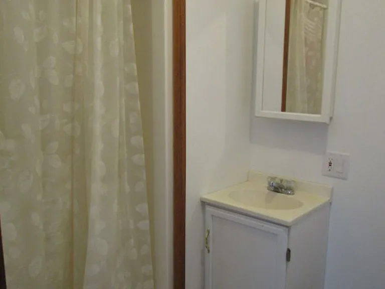 1114 Fidalgo St — Photo 6