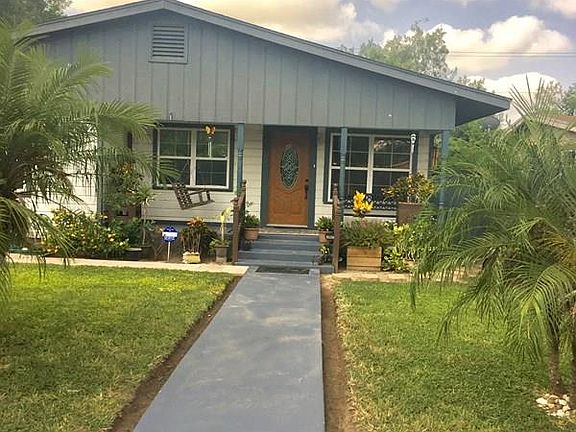 3rd image of 3154 Southmost Rd