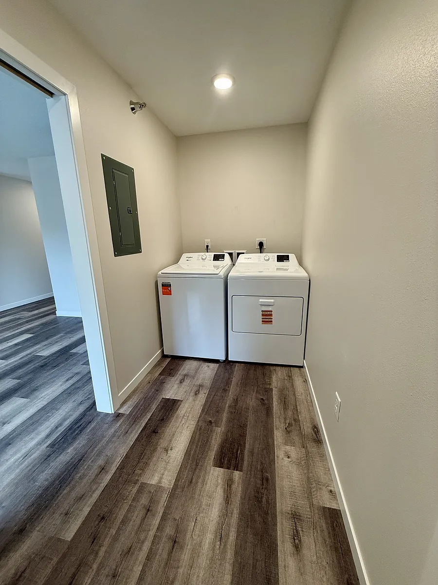 Building Photo - 516 Cottage Ave #301
