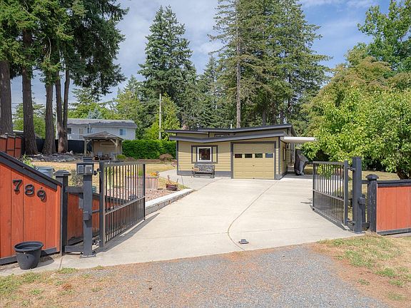 2nd image of 789 Bowman Ave