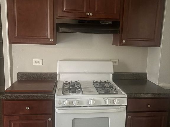 3rd image of 2037 W Shakespeare Ave #G