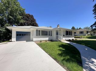 2221 5th St, Monroe, WI 53566