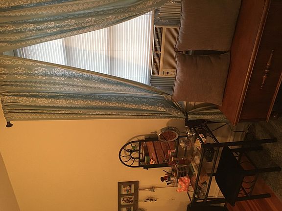 2nd image of 401 N Boulevard APT 11