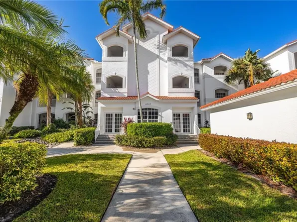 4650 Yacht Harbor DR #121, NAPLES, FL 34112