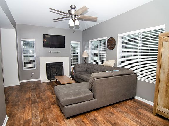 3rd image of 7501 Kenicott Ln