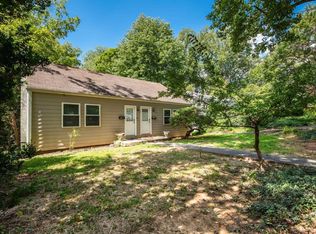 2525 Woodland Dr, Charlottesville, VA 22903