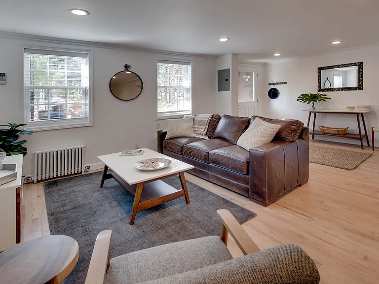 291 Pacific St #2 — Photo 2