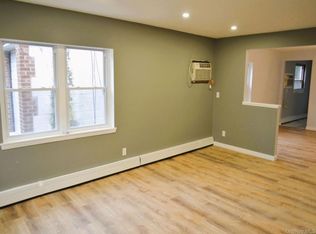 6686 80th St, Middle Village, NY 11379