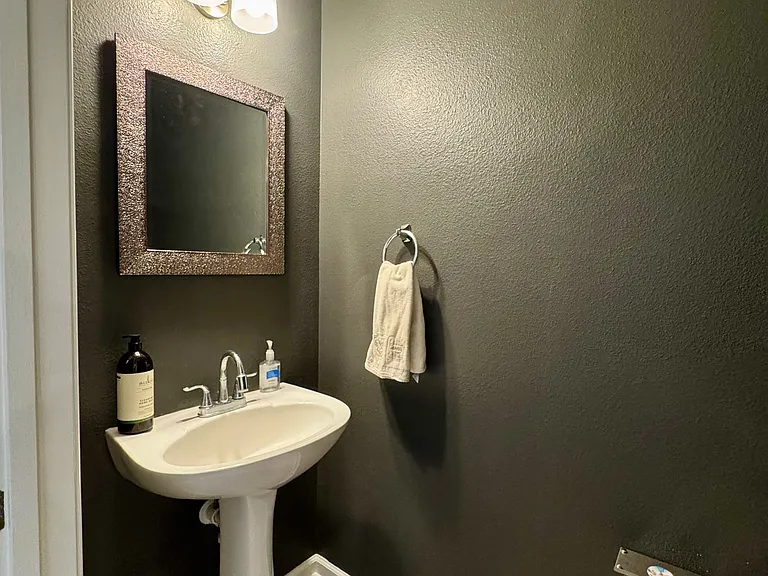 6212 High Tide Blvd — Photo 6