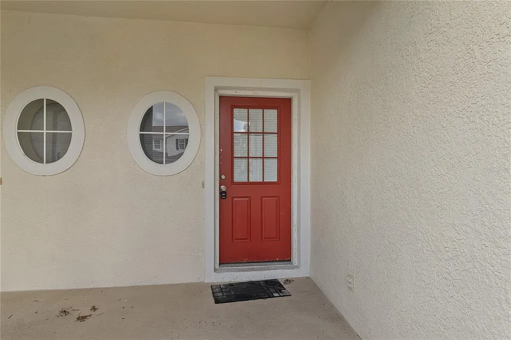 3 bed, 2.5 bath, 1446 sqft, $1,800 — Photo 3