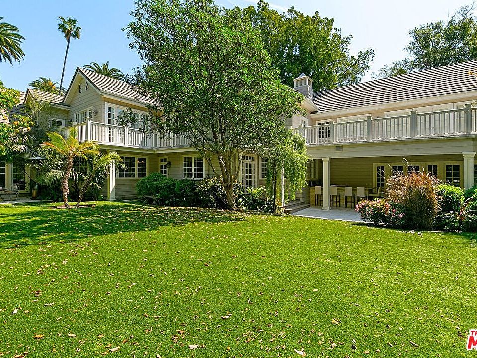 1st image of 703 N Beverly Dr