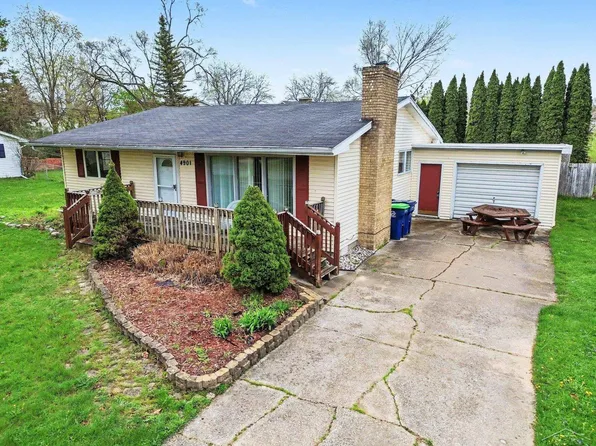4901 Clunie St, Saginaw, MI 48638
